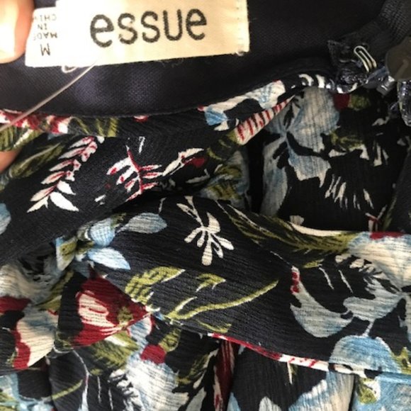 Essue Dress - Black Flowered Size M - Picture 8 of 9